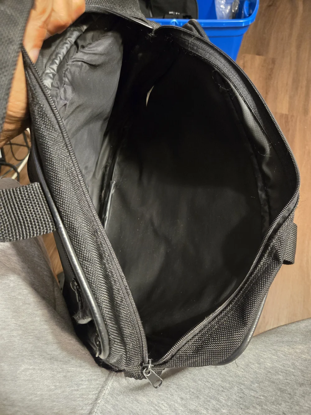 The Pampered Chef Black Serveware Travel Case And Serving Wares.